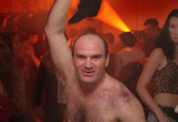 Forget the bond rout, fund managers are in party mode